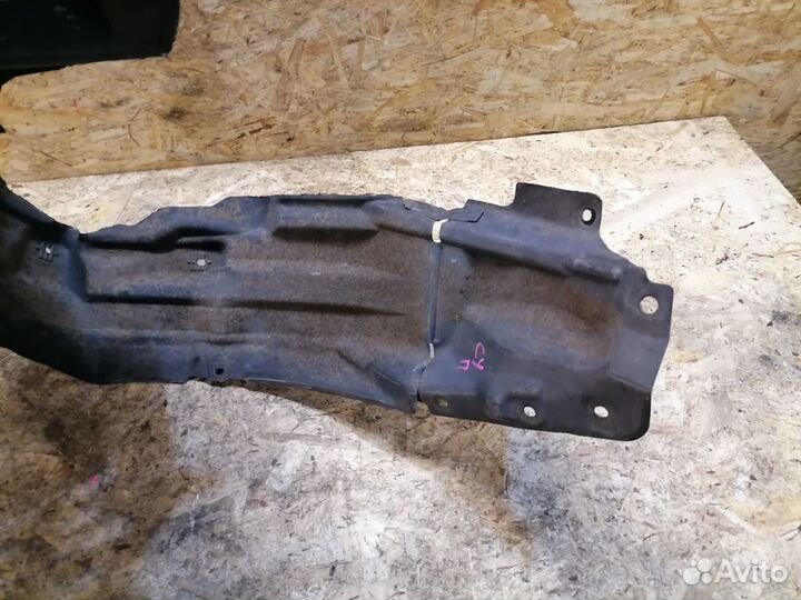 Mitsubishi Lancer 10 подкрылок передний правый