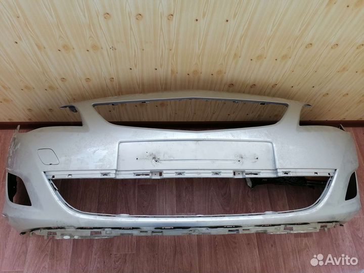 Бампер на Опель Астра j