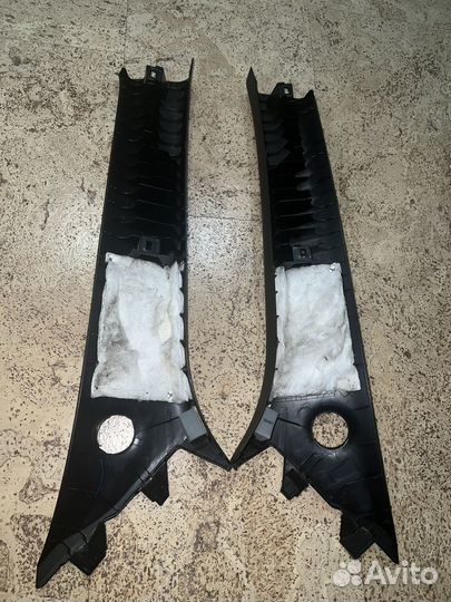 Обшивка стойки nissan juke