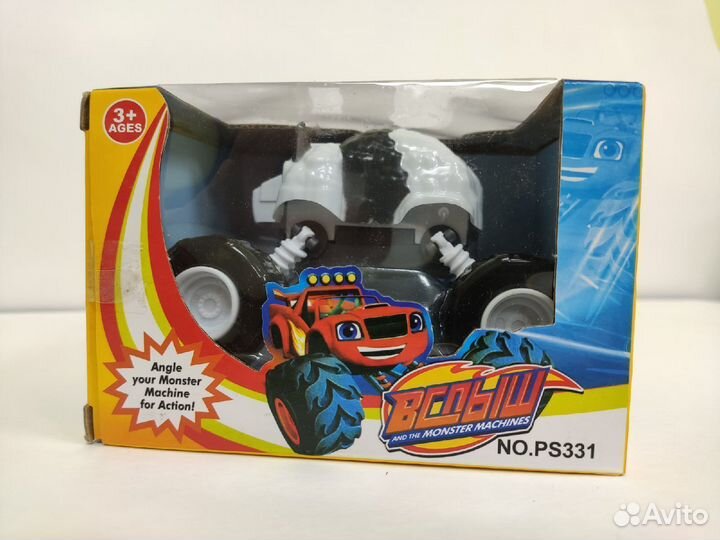 Вспыш и чудо-машинки монстер трак Панда, 8 см