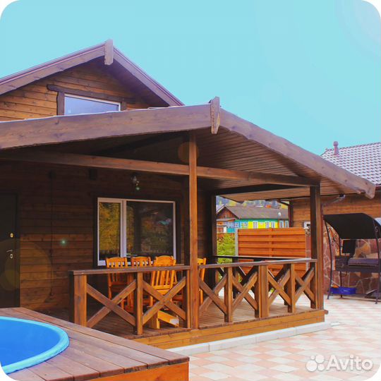 Отдых в загородном доме у реки