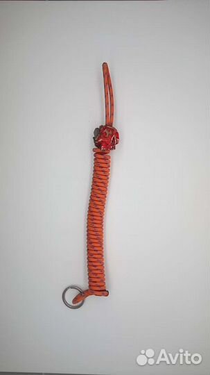 Спиральный тренчик с бусиной 