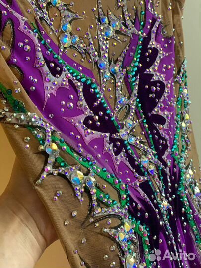 150-165. Работа Яны Чуприной, все стразы Сваровски