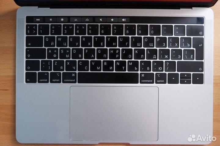 Macbook pro 13 2019 256гб