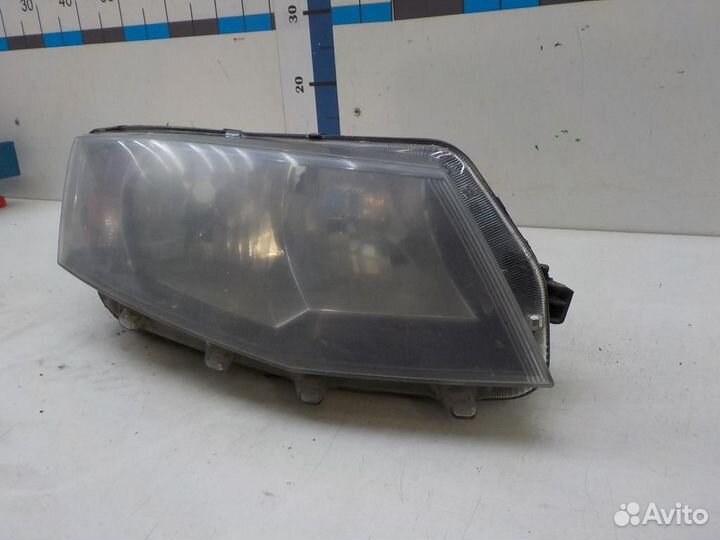 Фара правая Skoda Octavia