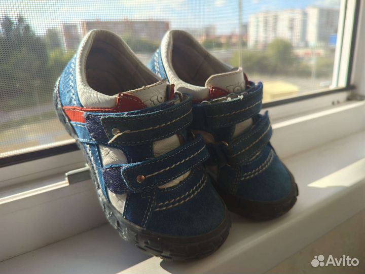 Детская обувь