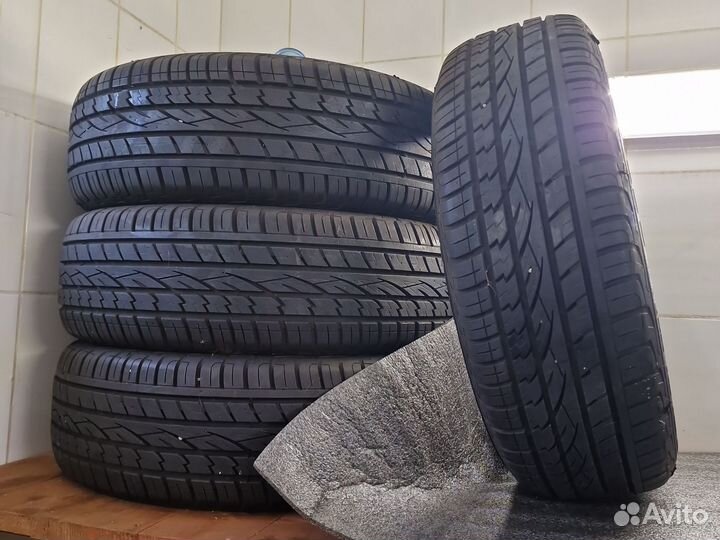 Continental CrossContact UHP E 235/60 R18 107W