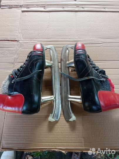 Коньки хоккейные