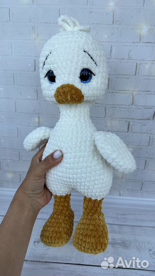 Гусь обнимусь вязаный