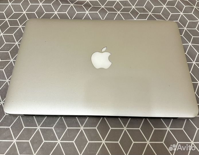 Macbook air 11 2011