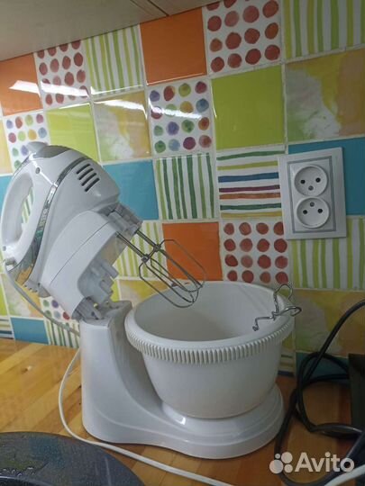 Миксер с чашей