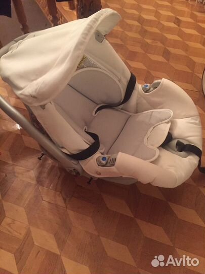 Коляска фирмы 