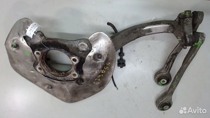 Поворотный кулак Audi A5, 2009