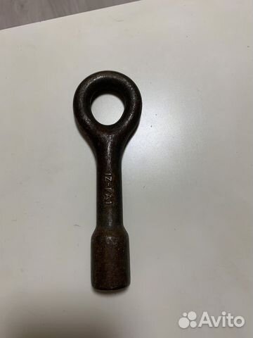 Буксировочный крюк