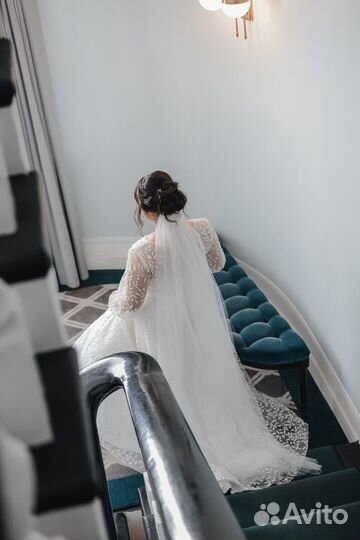 Свадебное платье со шлейфом