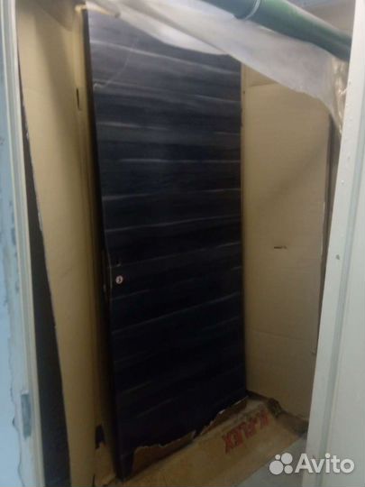 Дверь huga Gloss quer silbe