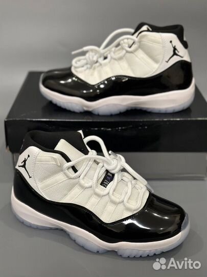 Кроссовки Nike air Jordan 11 White