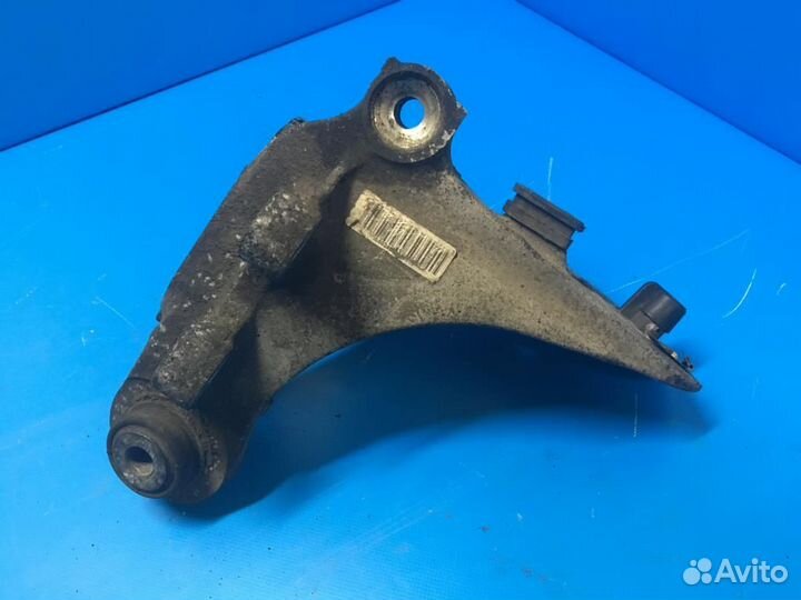 Кулак поворотный задний левый BMW 5-серия E60/E61