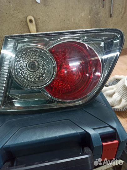 Mazda 6 gg фара правая в крышку багажника
