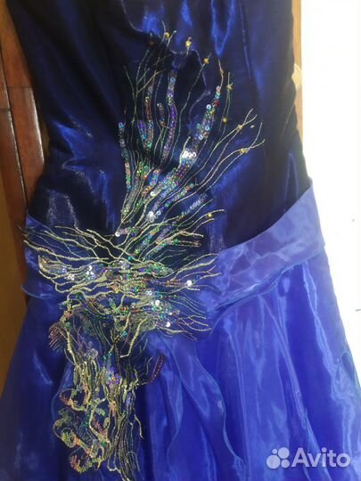 Вечернее платье