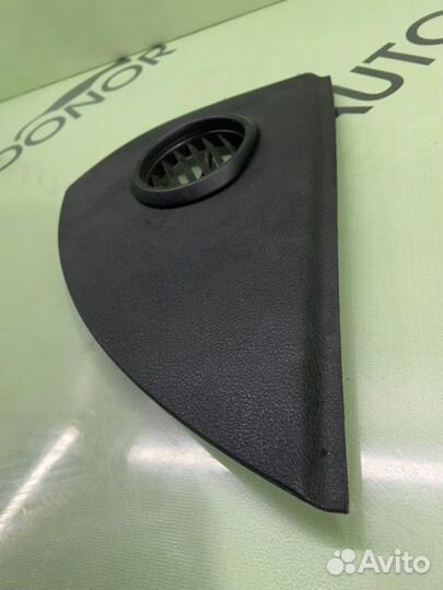 Накладка на торпедо правая Audi Q7 4L 3.0D casa