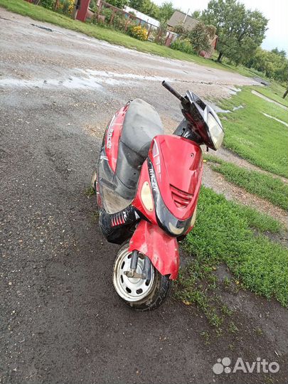 Рейсер на 50 кубов. с документами. На ходу