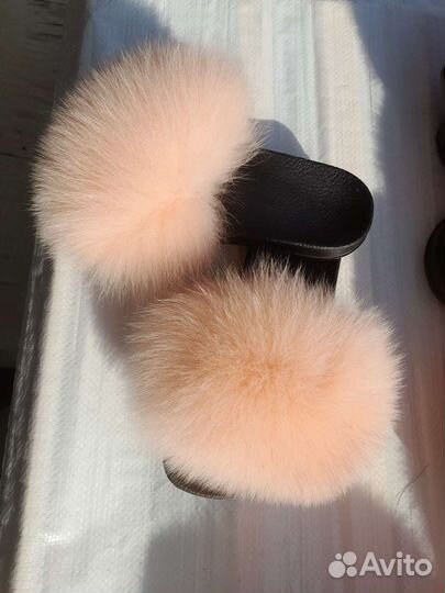 Песцовые шлепки