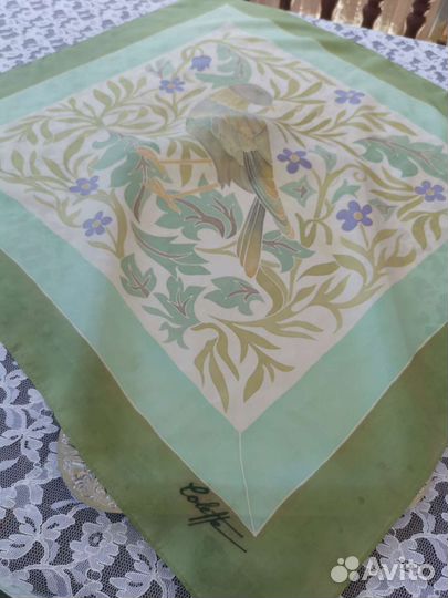 Шёлковый платок Батик Птица