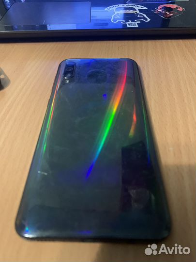 Samsung Galaxy A50, 4/64 ГБ