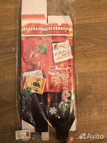 Подарочная коробка для бутылки на Новый год