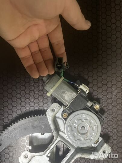 Стеклоподъемник на matiz передней правой