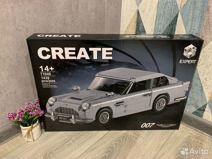 Koнструктоp Technic Aston Martin Джеймс Бонд 007