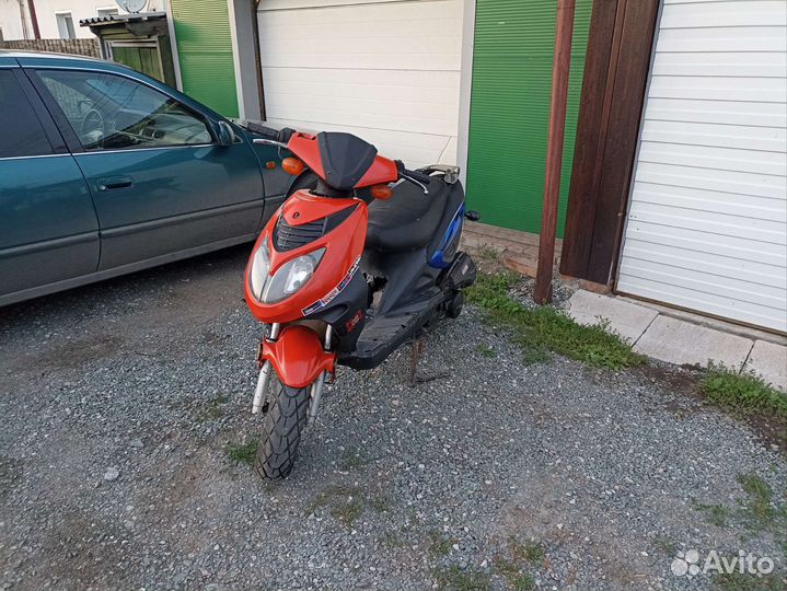 Скутер Racer 150cc