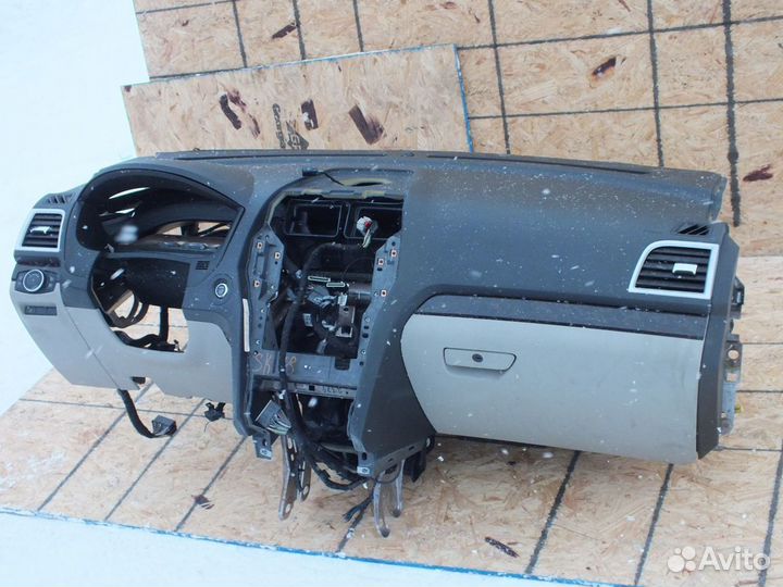 Панель, торпеда Ford Explorer 5