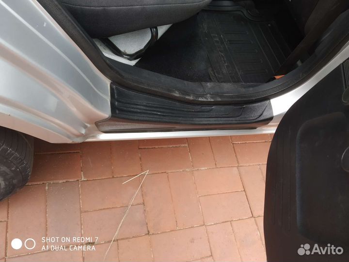 Накладки на пороги и задний бампер