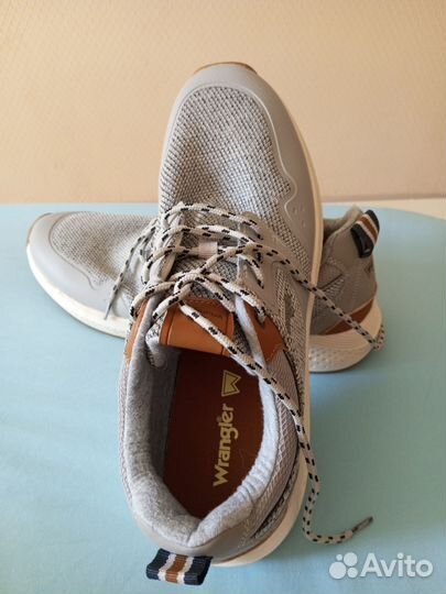 Кроссовки мужские 43 размер новые