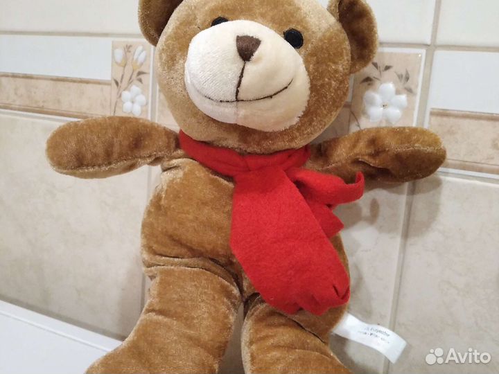 Плюшевый медведь