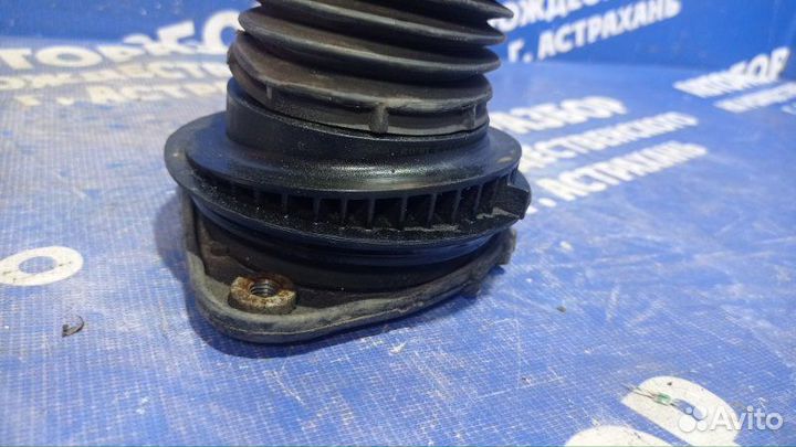 Опора амортизатора Ford Focus 2 седан qqdb 2010