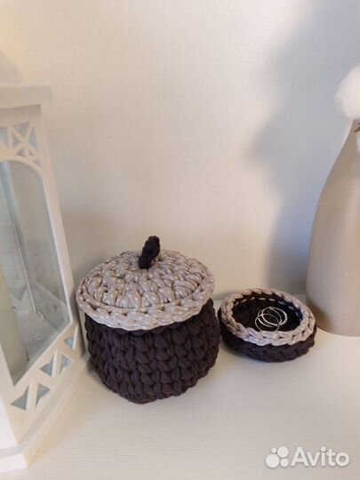 Набор вязаных корзин