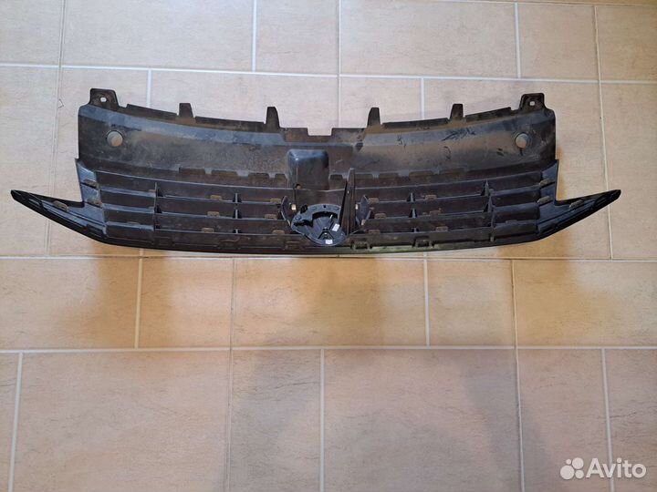 Решетка радиатора Volkswagen Polo 5 Restail Sedan