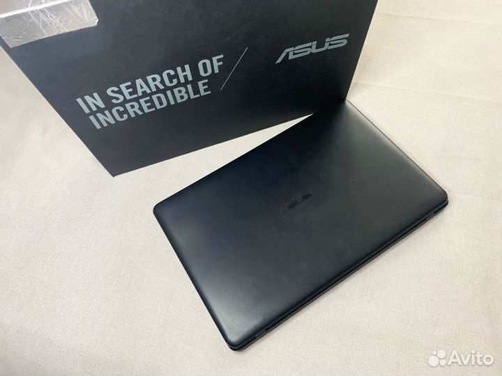 Игровой ноутбук Asus 17' / 12GB/ SSD500/ 920MX