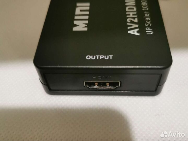 Из 3RCA(3 тюльпана) + доп. питание в hdmi