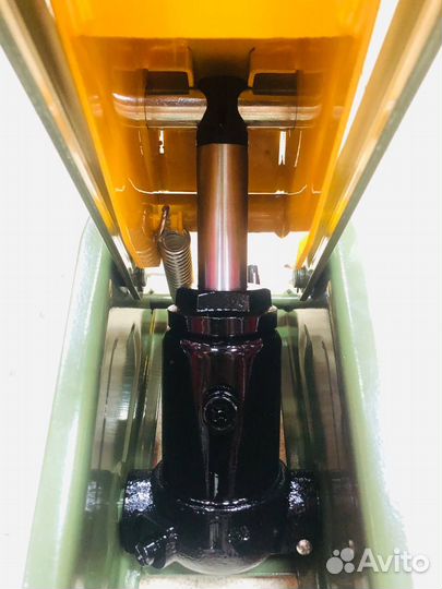 Домкрат подкатной 2 т, 145-400мм, Дело Техники