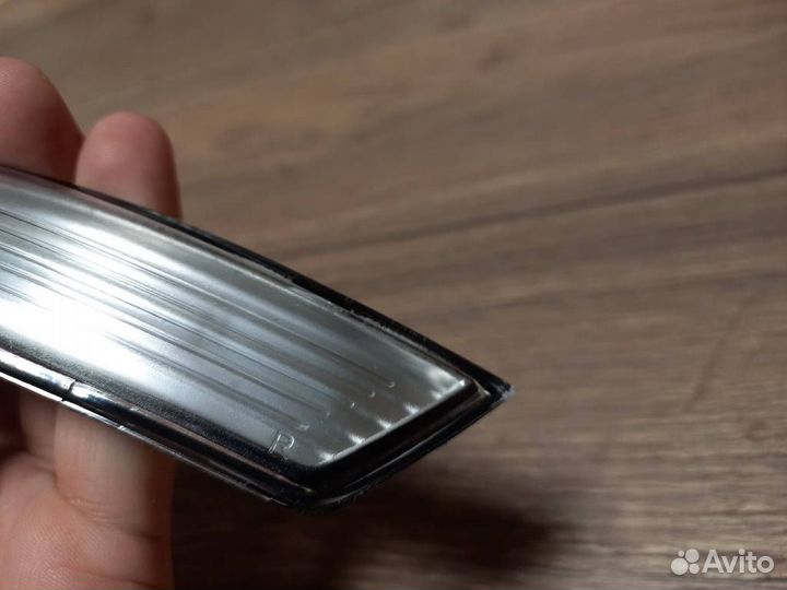 Поворотник в зеркало R Ford Focus 2 07-11 рест