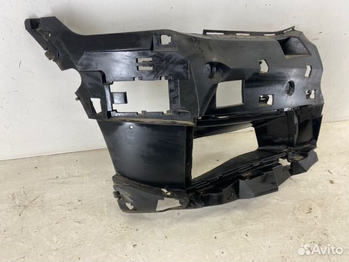 Кронштейн бампера передний правый Bmw 6Er G32