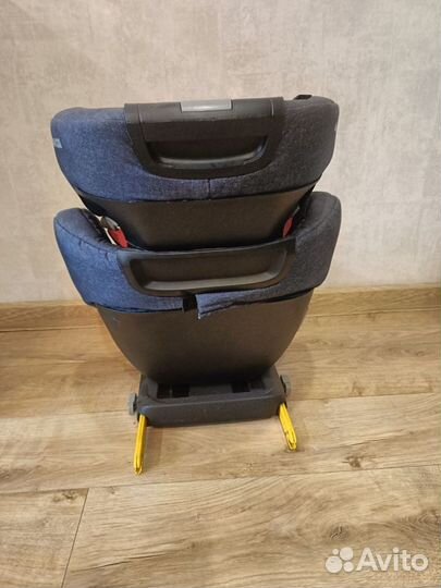 Автокресло Maxi Cosi Rodifix 15-36 кг