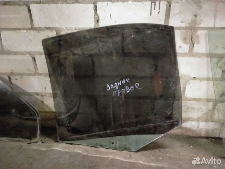 Стекло двери VW Bora, Golf 4, Jetta, Skoda Octavia