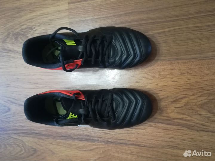 Футбольные бутсы Nike Tiempo 39-39,5 размер, 41EUR