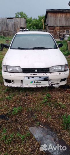 Nissan Primera, 1993