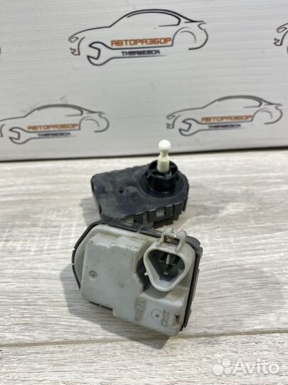 Корректор фар Lexus Is250, Toyota